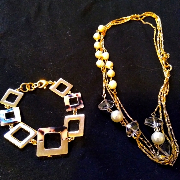 Banana Republic Jewelry - Banana Republic lot